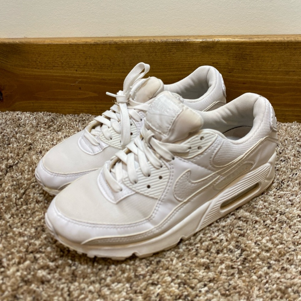 Nike Air Max 90 OG Womens Sz 8.5 Triple White Athletic Retro Sneakers DH8010-100
